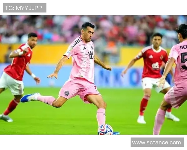 足球传奇谢幕战：回顾球星最后一场比赛的荣耀与告别