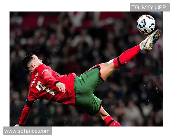 退役足球传奇齐聚一堂 回顾他们辉煌岁月与未来之路